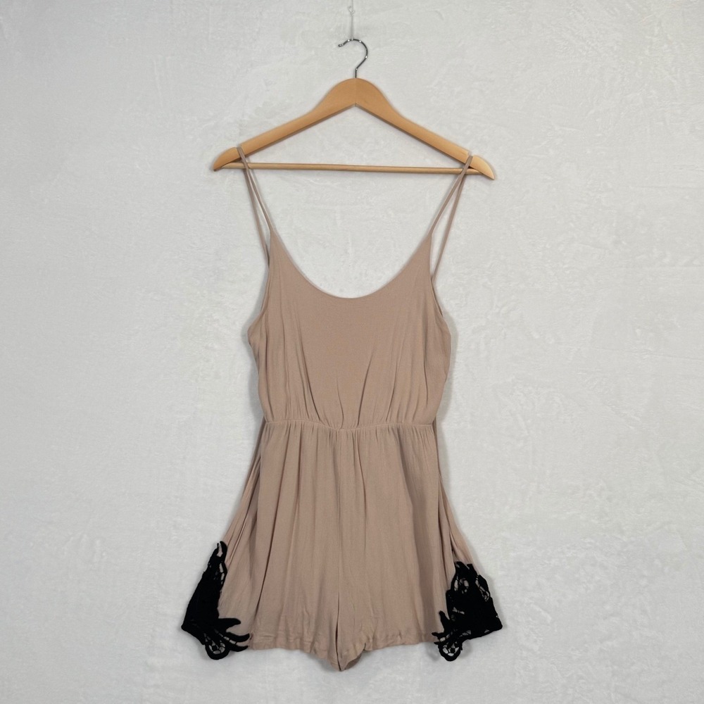 Phanuel Tan Lace Accent Spaghetti Strap Romper Small